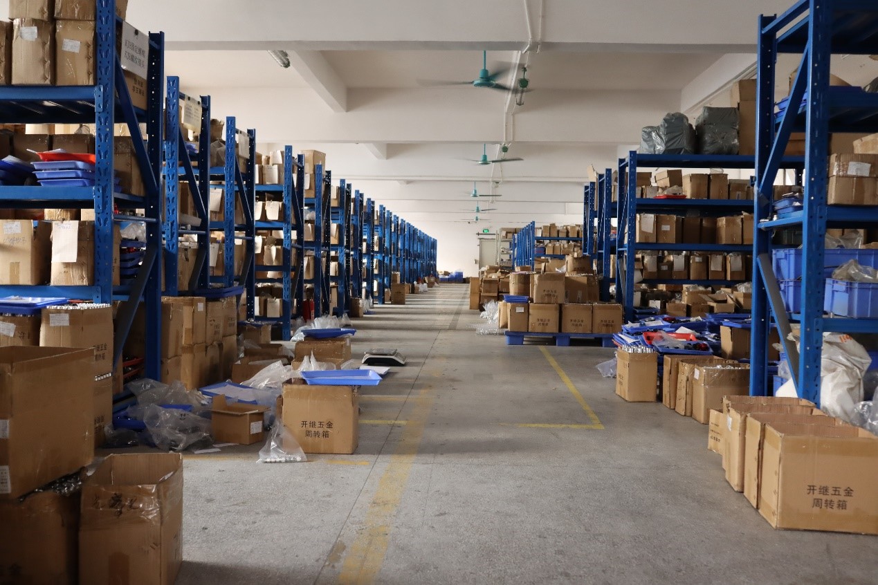仓库.jpg